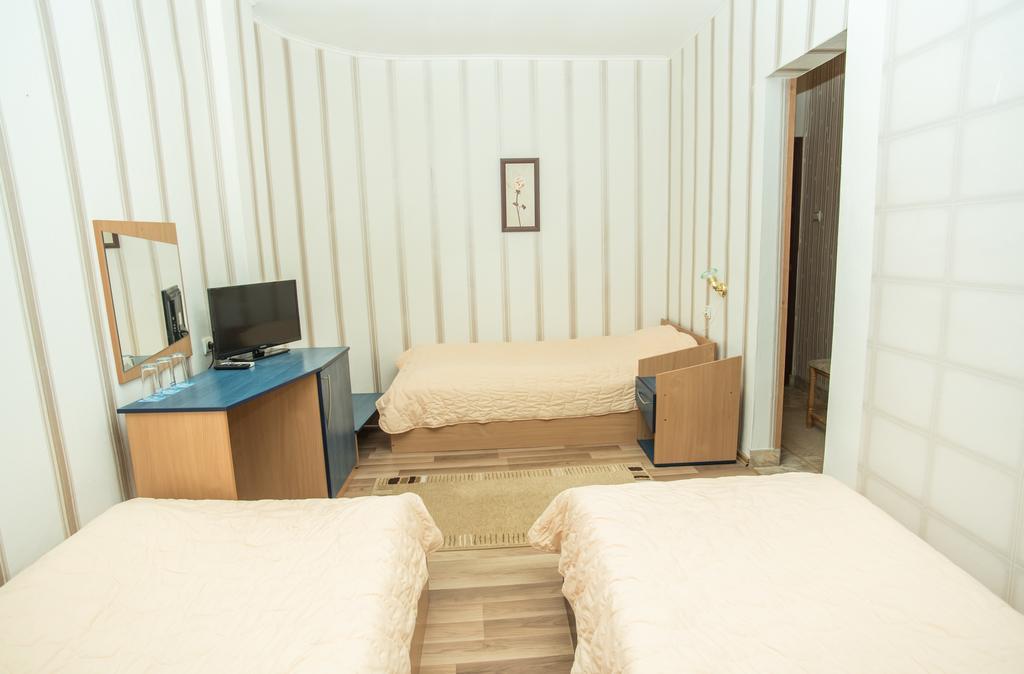 Family Hotel Accent Razgrad Exterior photo