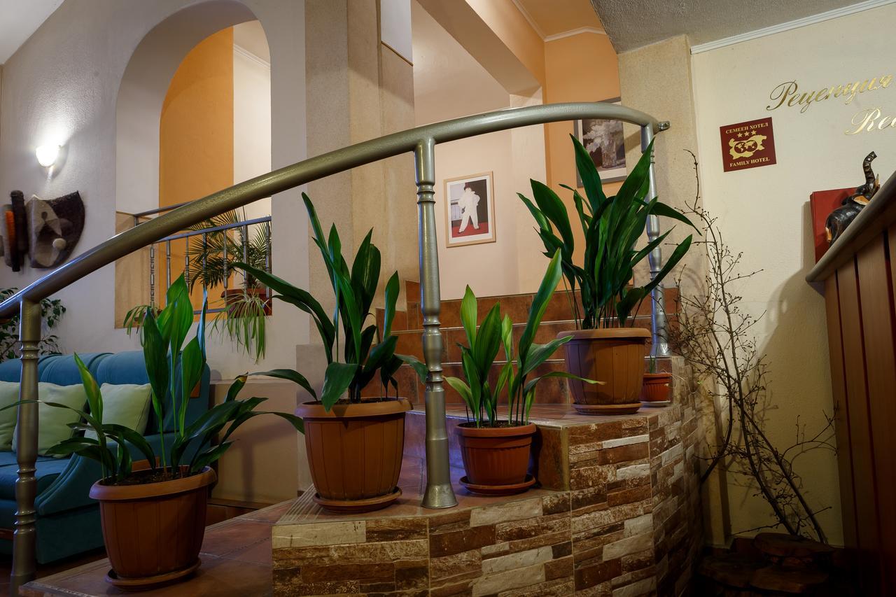 Family Hotel Accent Razgrad Exterior photo